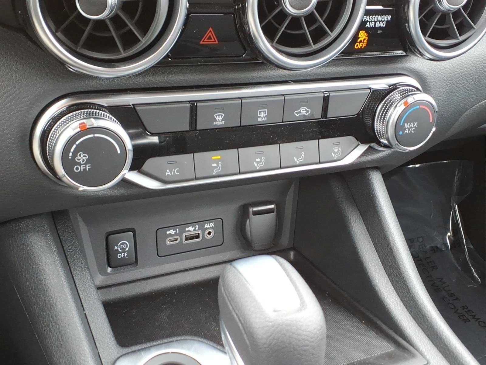 Certified 2025 Nissan Sentra SV FWD image 18