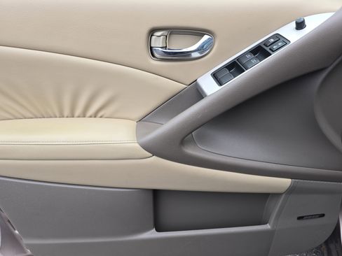 Used 2010 Nissan Murano SL w/ Leather Pkg image 24