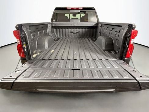 Used 2026 Chevrolet Silverado 1500 High Country w/ Midnight Edition AWD/4WD image 27