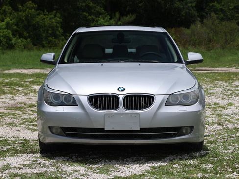 Used 2010 BMW 528i Sedan RWD image 17
