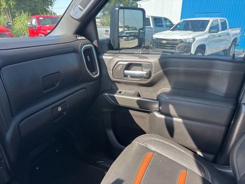 Used 2023 GMC Sierra 2500 AT4 AWD/4WD image 23