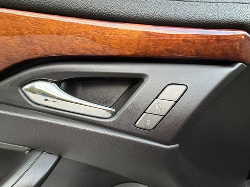 Used 2010 Cadillac CTS Luxury image 23