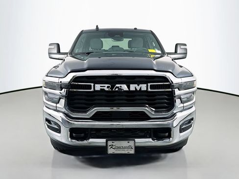 Used 2026 RAM 2500 Big Horn AWD/4WD image 2