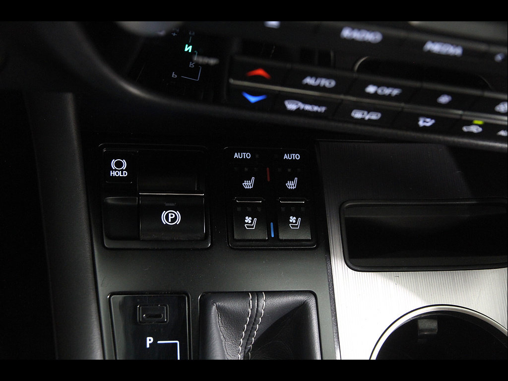 Used 2022 Lexus RX 350 F Sport w/ Cold Area Package (CT) AWD/4WD image 17