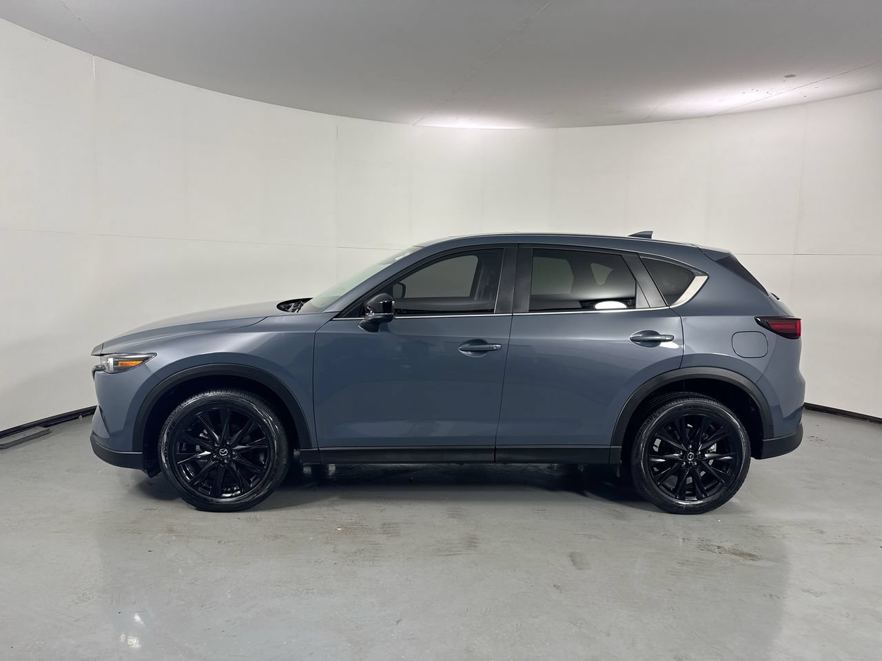 Used 2023 MAZDA CX-5 Carbon Edition AWD/4WD image 2