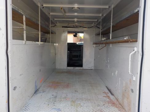 Used 2013 Ford E-350 and Econoline 350 Super Duty w/ Class I Trailer Tow Pkg RWD image 20