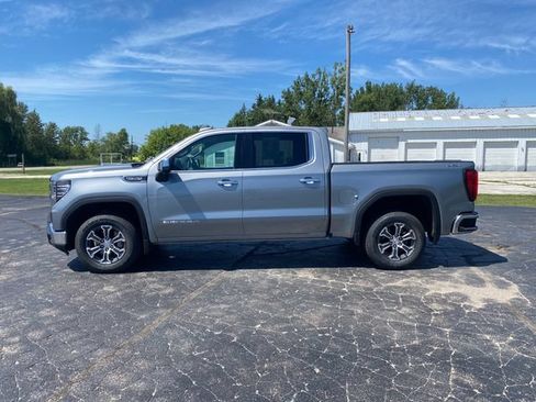 Used 2026 GMC Sierra 1500 SLT AWD/4WD image 4