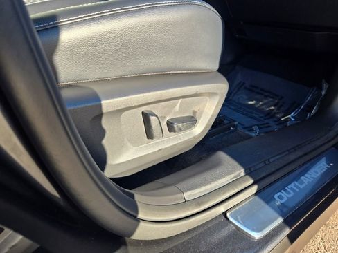 New 2026 Mitsubishi Outlander SEL image 5