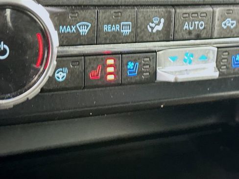 Used 2023 Ford F350 Lariat w/ FX4 Off-Road Package image 22