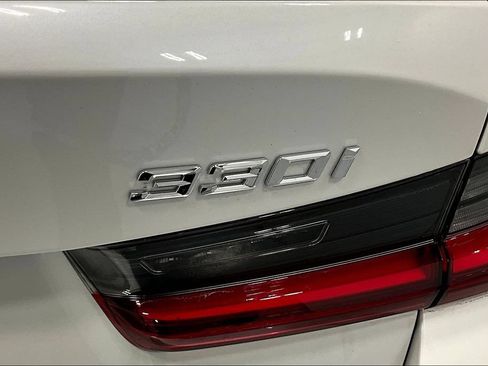New 2025 BMW 330i Sedan RWD image 33