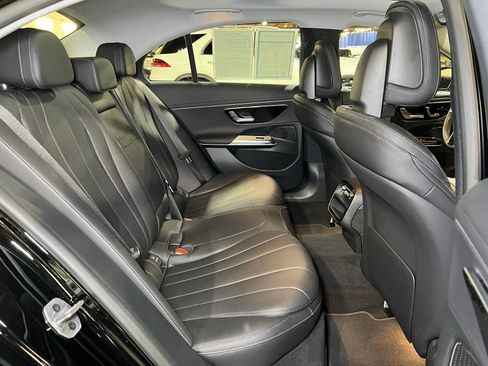 Used 2026 Mercedes-Benz E 350 4MATIC Sedan image 13