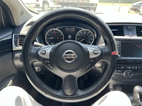 Used 2019 Nissan Sentra SV FWD image 21