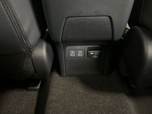 New 2026 Toyota Prius Plug-In Hybrid FWD image 22