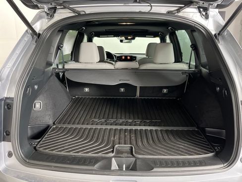 Used 2023 Honda Passport Elite image 11