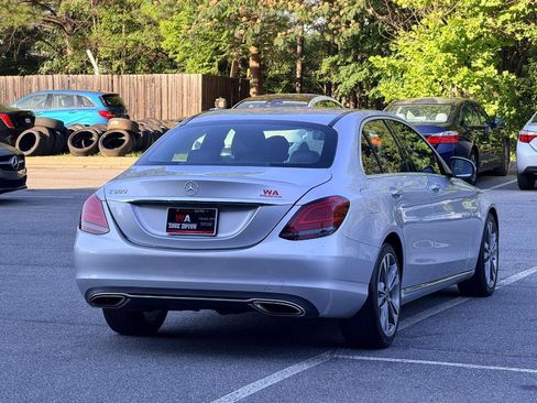 Used 2020 Mercedes-Benz C 300 Sedan image 4