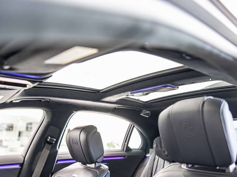 Used 2025 Mercedes-Benz S 63 AMG S image 18