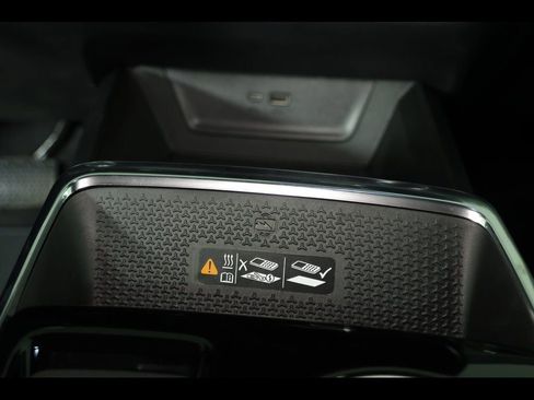 Used 2026 Chevrolet Equinox LT w/ Convenience Package II image 14