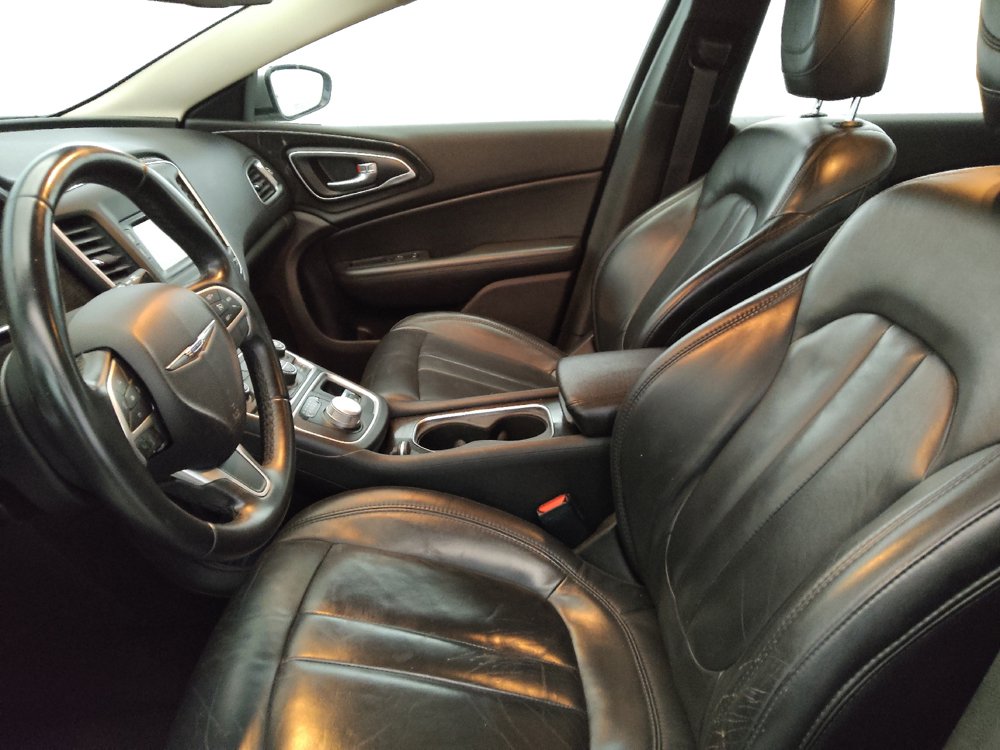 Used 2015 Chrysler 200 C FWD image 17