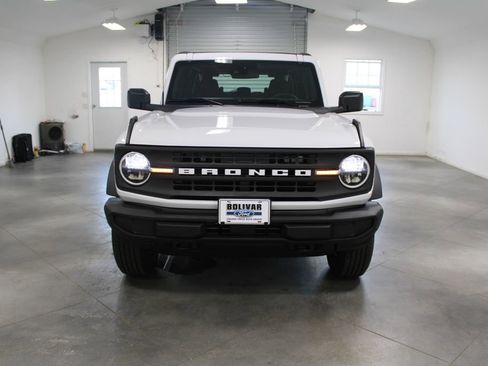 New 2025 Ford Bronco 4-Door image 17