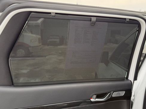 Used 2025 Hyundai Palisade Calligraphy image 12