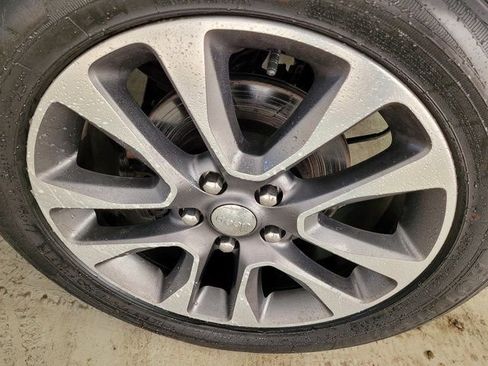 Used 2018 Jeep Grand Cherokee Limited image 30