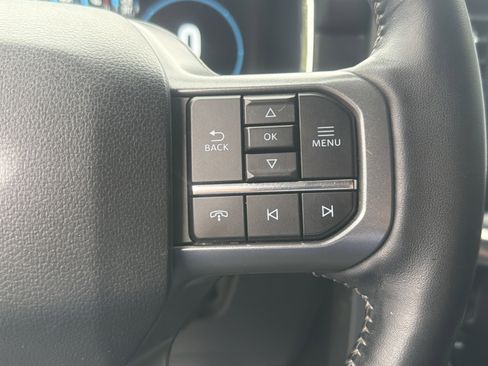 Used 2022 Ford F150 Lariat AWD/4WD image 10