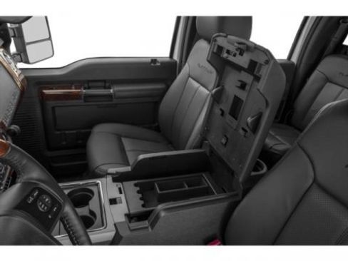 Used 2015 Ford F450 Lariat w/ Chrome Package image 51