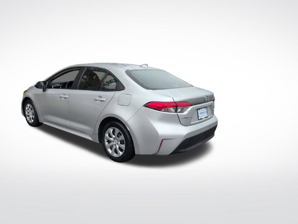 Used 2024 Toyota Corolla LE FWD image 6