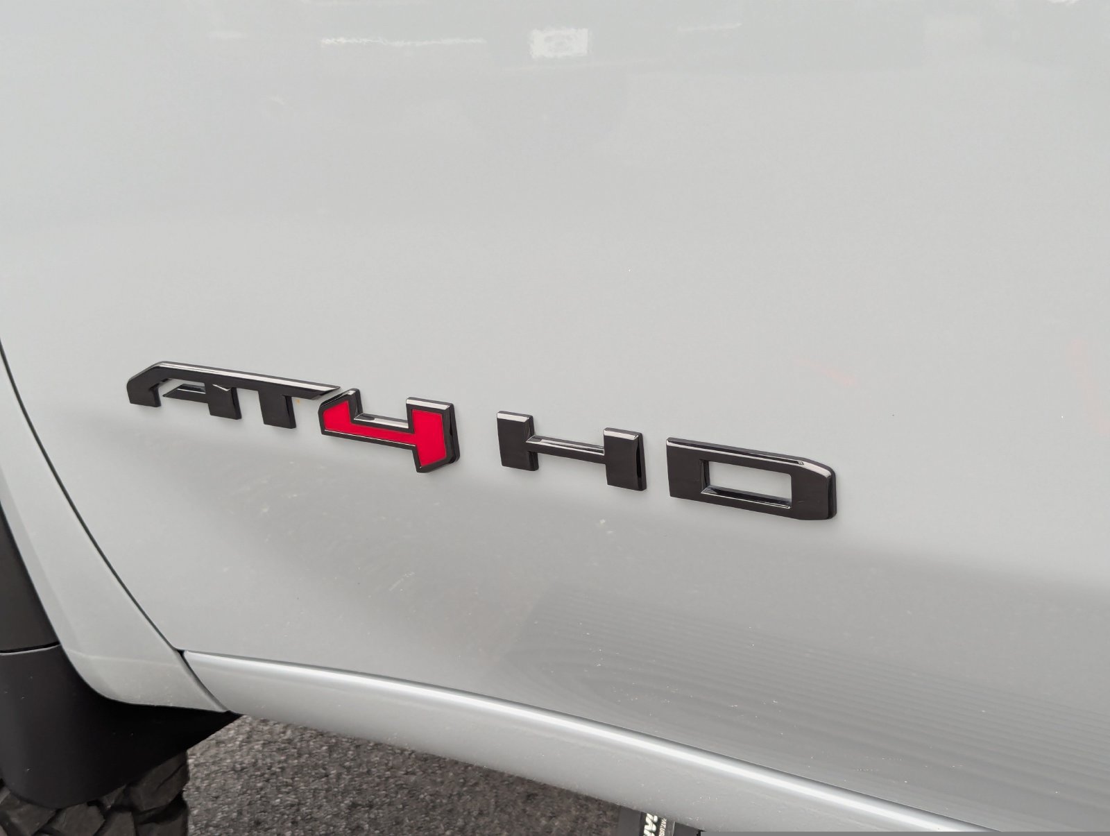 Used 2024 GMC Sierra 2500 AT4 w/ AT4 Premium Plus Package AWD/4WD image 15