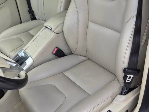 Used 2015 Volvo XC60 T5 Premier image 28