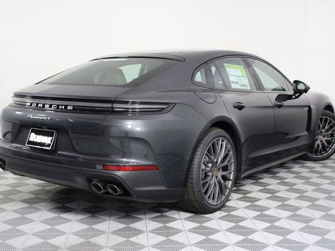 New 2026 Porsche Panamera 4 E-Hybrid image 7