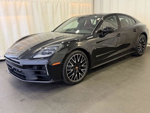 New 2026 Porsche Panamera 4 image 1