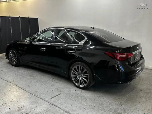 Used 2018 INFINITI Q50 Red Sport 400 w/ Sensory Package (Sport) RWD image 6