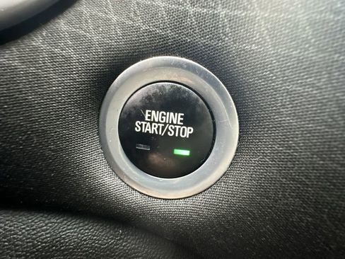 Used 2022 Chevrolet Malibu LT image 17