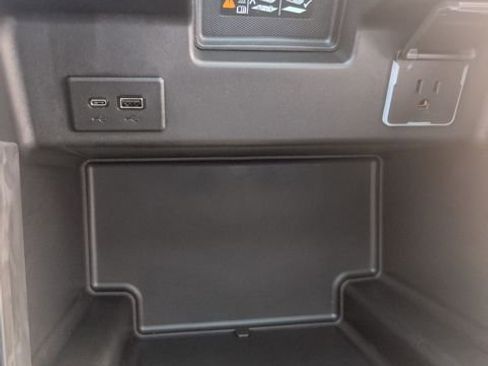 New 2026 Chevrolet Silverado 1500 LTZ w/ LTZ Premium Package image 33