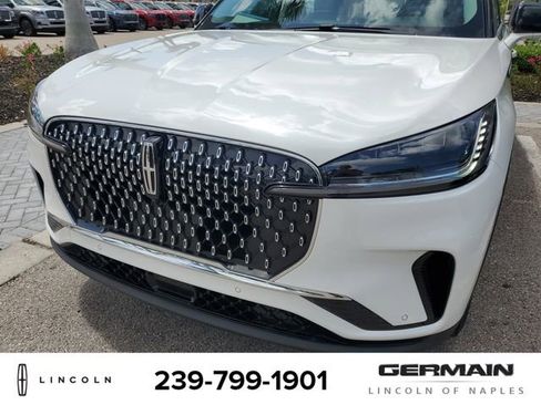 New 2025 Lincoln Aviator Premiere image 13