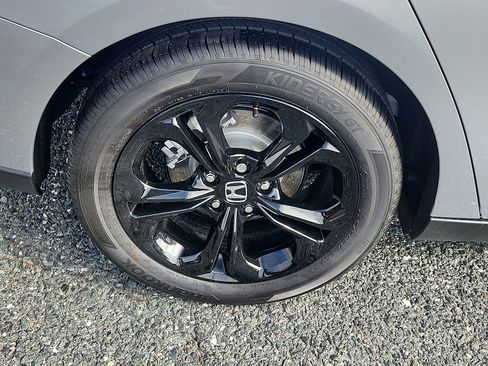 New 2025 Honda Accord SE image 5