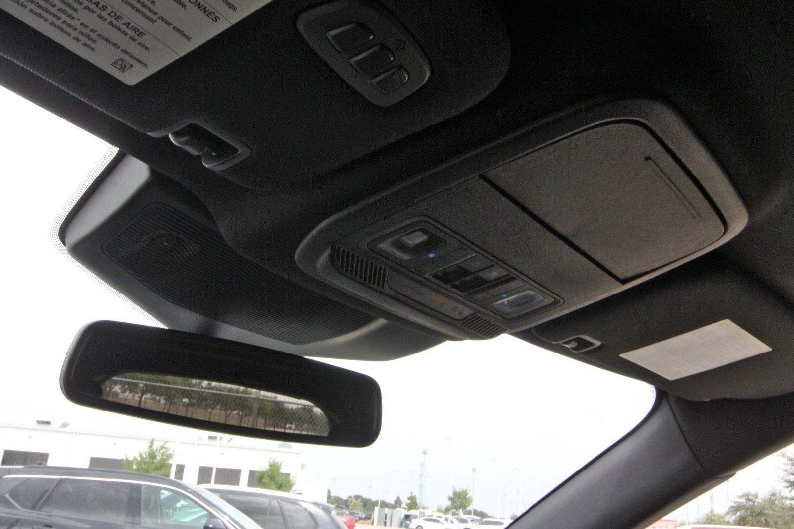 Used 2022 Ford Explorer Platinum w/ Equipment Group 601A RWD image 26