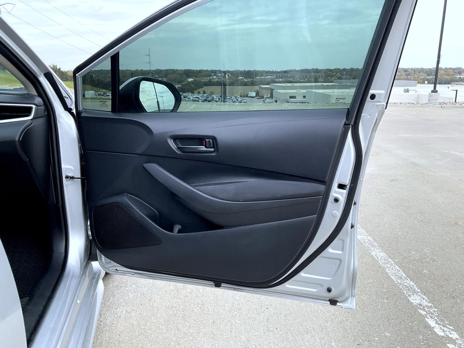 Used 2024 Toyota Corolla LE FWD image 22