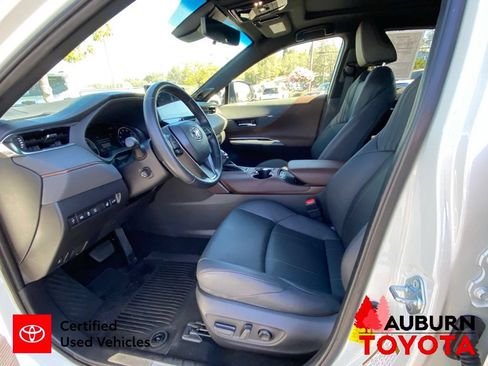 Certified 2021 Toyota Venza Limited AWD/4WD image 33