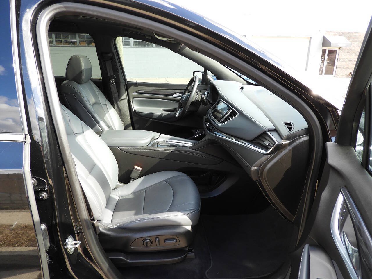 Used 2022 Buick Enclave Essence w/ Experience Buick Package FWD image 42