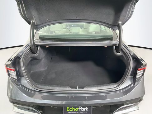 Used 2025 Hyundai Sonata SEL FWD image 30
