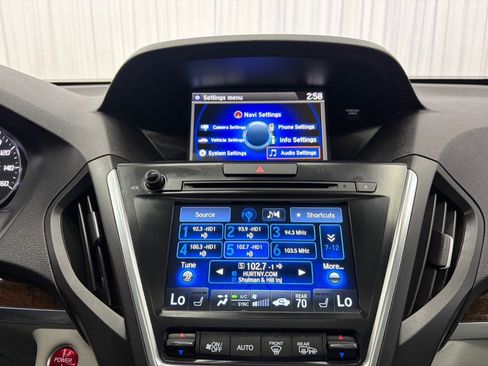 Used 2017 Acura MDX Sport Hybrid w/ Technology Pkg AWD/4WD image 32