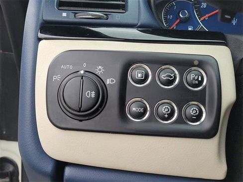 Used 2015 Maserati GranTurismo Sport image 30