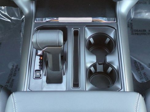 New 2025 Ford F150 Lariat w/ Equipment Group 502A High image 19