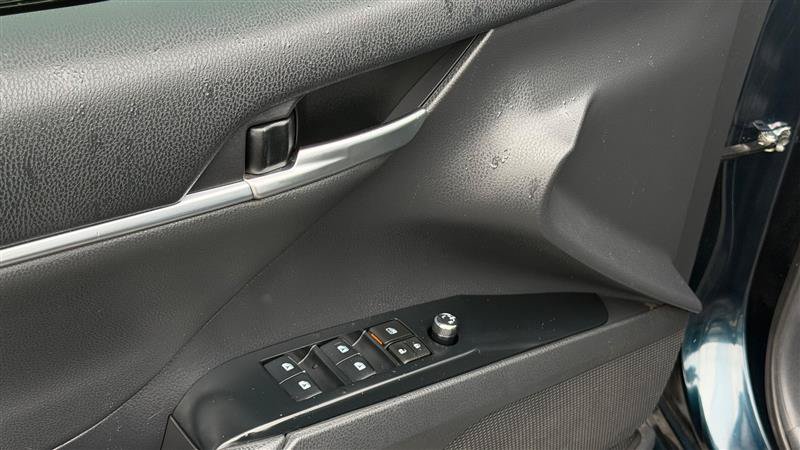 Used 2019 Toyota Camry XSE FWD image 22