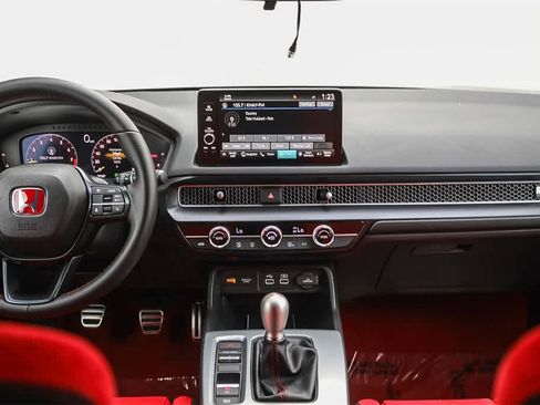 Used 2025 Honda Civic Type R image 11