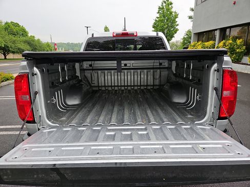 Used 2019 Chevrolet Colorado LT w/ LT Convenience Package AWD/4WD image 29