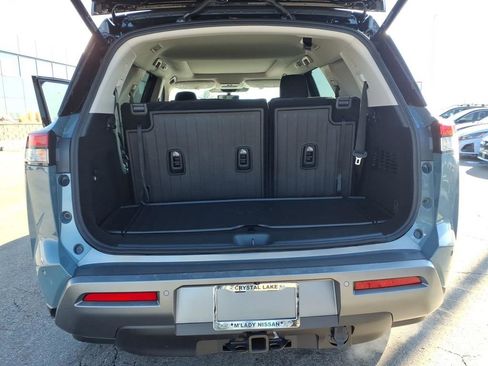 New 2026 Nissan Pathfinder Platinum image 31