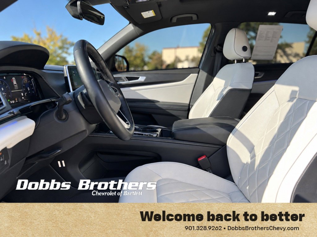 Used 2024 Volkswagen Atlas Cross Sport SEL Premium R-Line AWD/4WD image 19